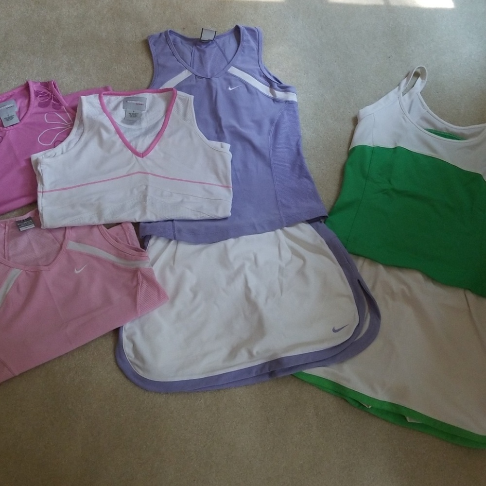 Tennis activewear (lot - multiple outfits)
